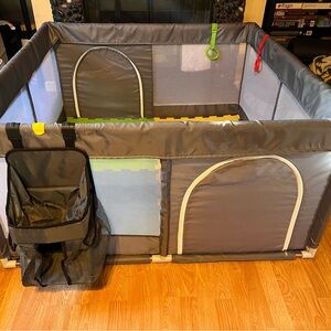 Playpen